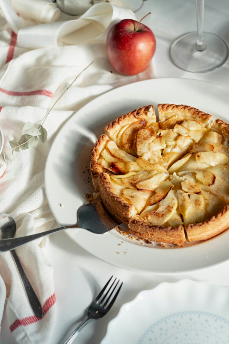 Easy Low Carb Apple Cake Recipe