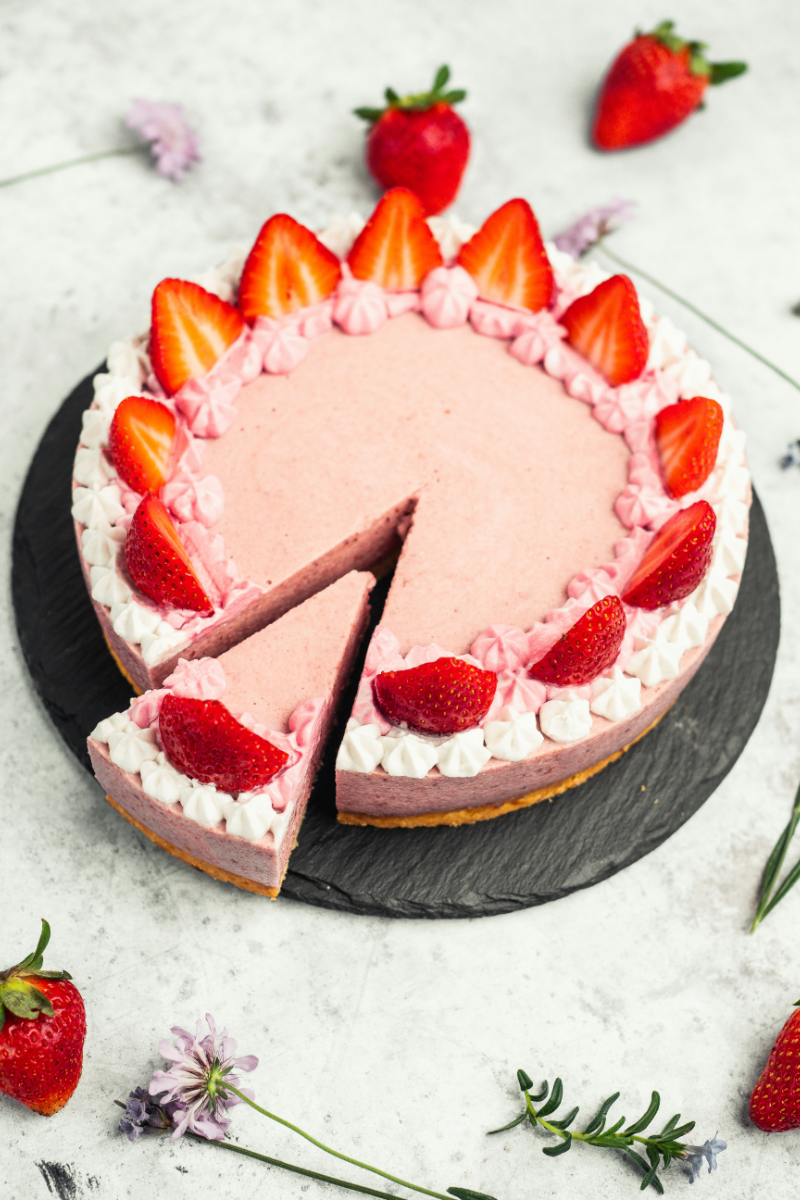 Low Carb Strawberry Cake